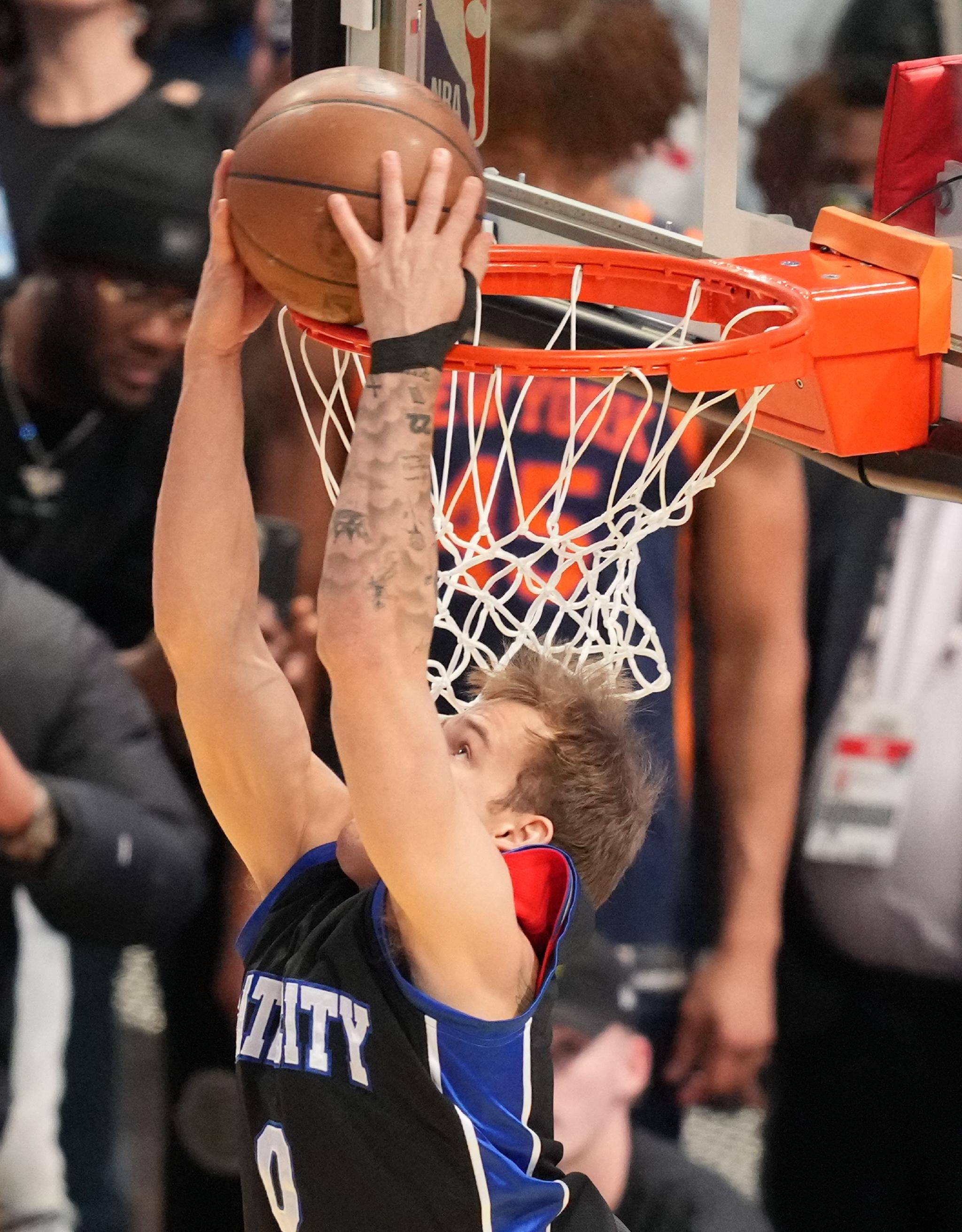 篮球nba明星_篮球——NBA全明星:麦克朗加冕“扣篮王”