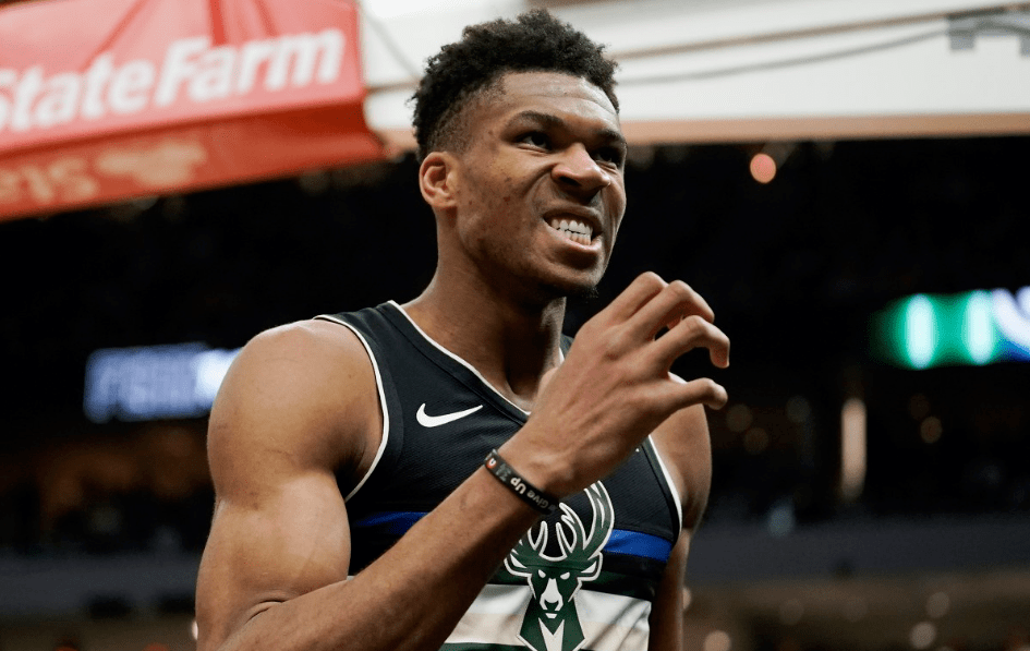 篮球nba小说_NBA篮球推荐:雄鹿 vs 76人