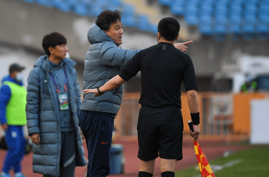 欧洲杯比赛场地安排_足协杯决赛赛前安排确定欧洲杯比赛场地安排,两队不去比赛场地训练,郝伟乔迪对决