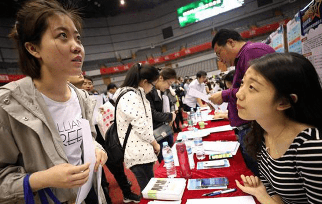 皇冠信用网可以占几成_理科女生高考如何选专业?这几类专业占优势皇冠信用网可以占几成,可以优先考虑