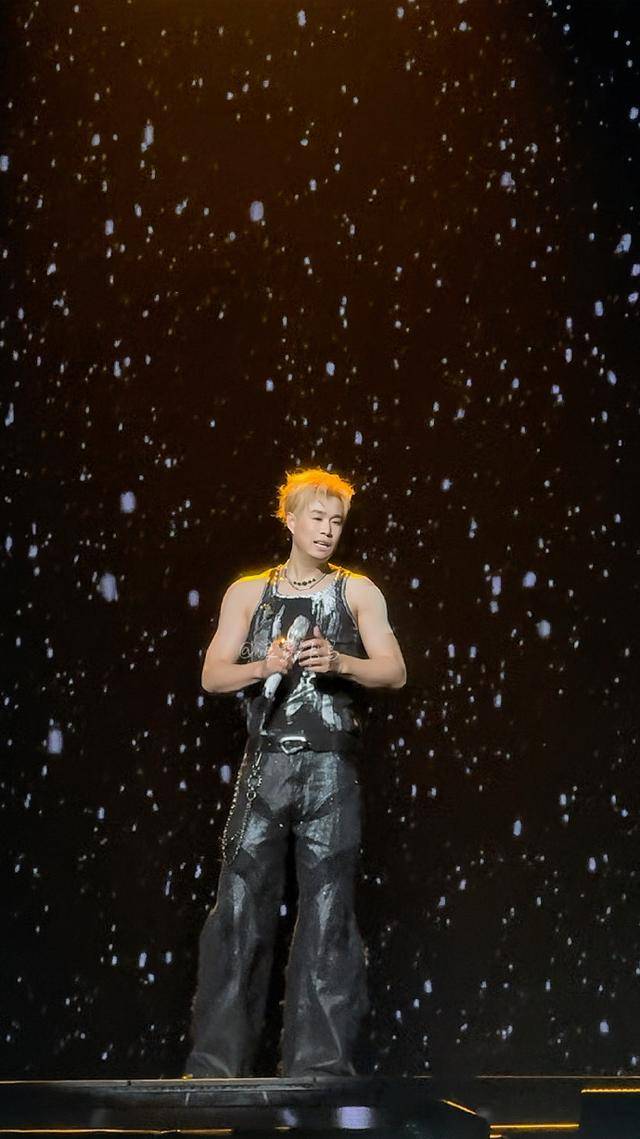 皇冠信用平台出租出售_差点没认出来小沈阳皇冠信用平台出租出售!已悄悄爆改好似韩国欧巴