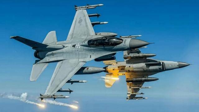 皇冠信用網会员开户申请_120枚导弹全面冲过边境皇冠信用網会员开户申请,俄报复性轰炸,乌军被迫使出看家本领