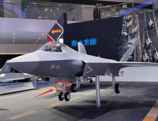 皇冠信用网怎么开户_福建舰新图引发热议皇冠信用网怎么开户,甲板发现着舰试飞痕迹,离服役还有多久?