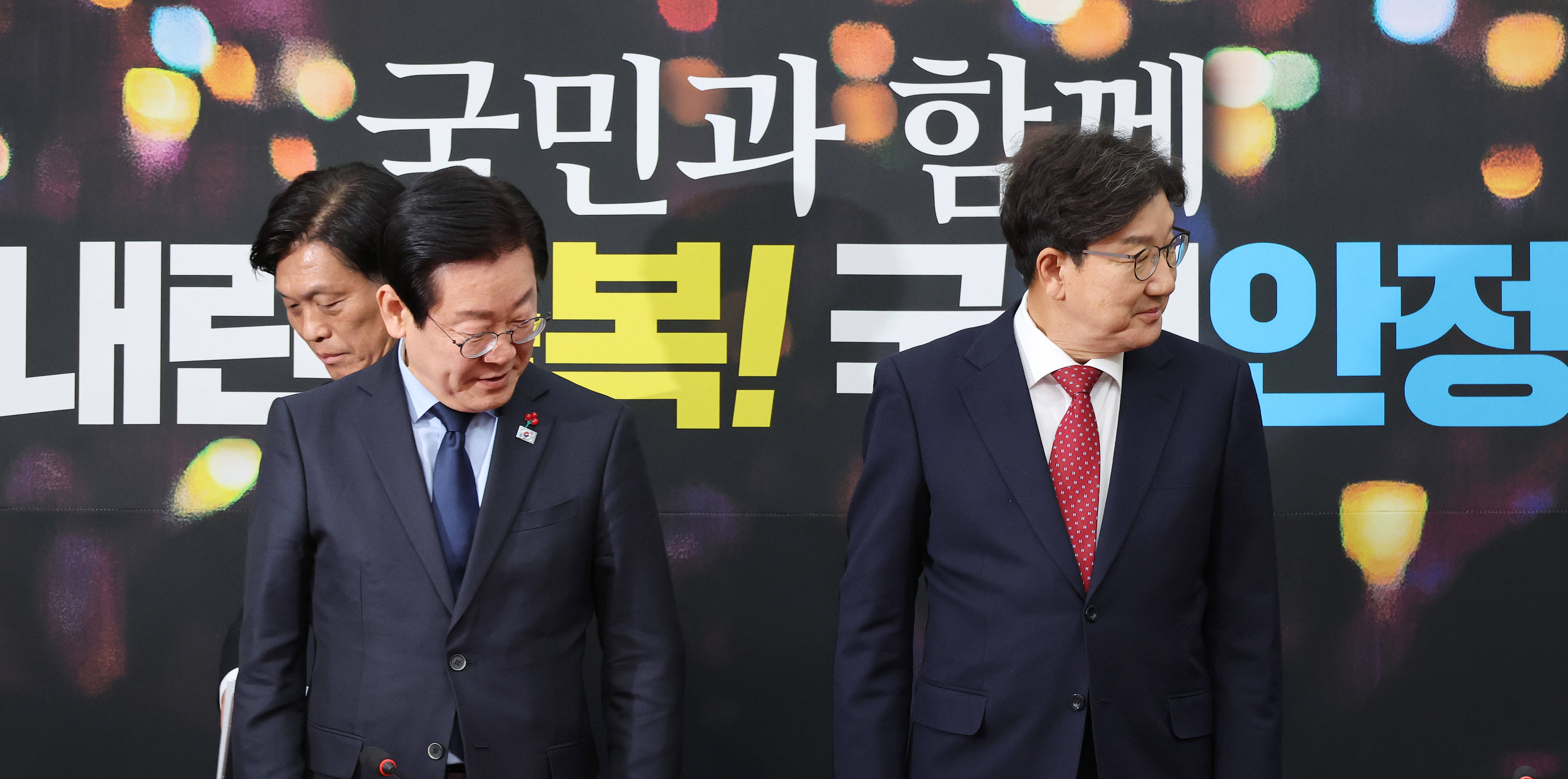 皇冠信用网址_尹锡悦皇冠信用网址,困于龙山总统府