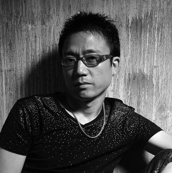 皇冠信用网会员怎么开通_写歌30年穷困潦倒皇冠信用网会员怎么开通,前妻失望选择离婚,谁料51岁靠一首歌一夜成名