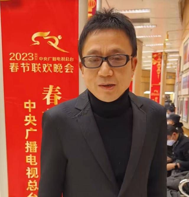 皇冠信用网会员怎么开通_写歌30年穷困潦倒皇冠信用网会员怎么开通,前妻失望选择离婚,谁料51岁靠一首歌一夜成名