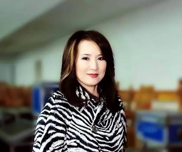 皇冠信用网登2代理_原来早已退出中国籍?被老外“玩腻就丢掉”的郑绪岚皇冠信用网登2代理,却回国捞金