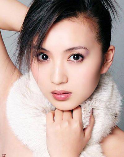 信用盘怎么开户_45岁陈好现身北京信用盘怎么开户,衣着邋遢三角区显眼,网友:怎么老成这样了