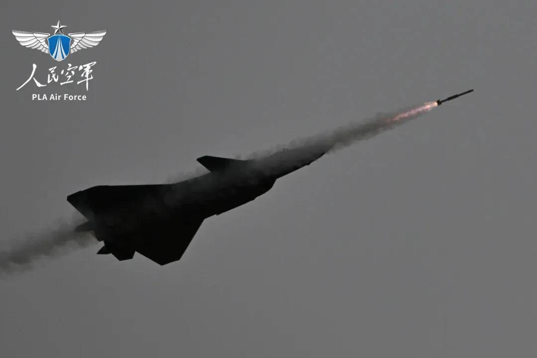 皇冠信用网公司_网传照片曝光歼-20空速性能皇冠信用网公司,最高居然可以飞到3倍音速?