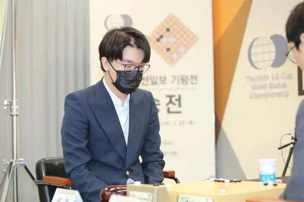 皇冠信用网会员_决胜局比赛再次中断皇冠信用网会员,韩国认为提子犯规,柯洁愤怒离场:怎么让人服气呢?