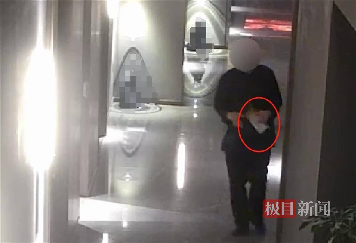 如何代理皇冠信用網
_武汉一女子在艺术餐厅请客如何代理皇冠信用網
，飞天茅台竟被服务员暗中调包！两人被警方采取刑事强制措施