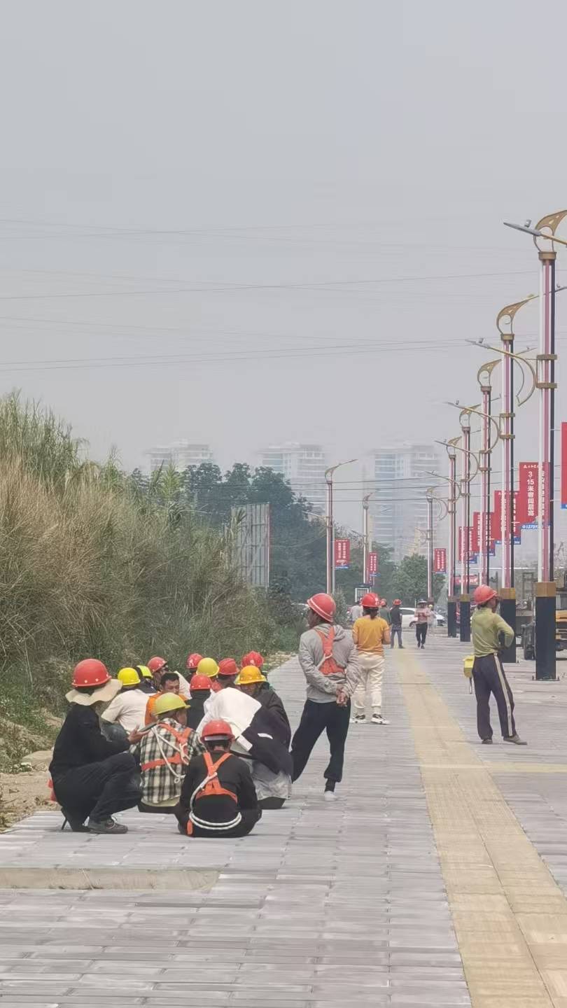 皇冠公司的代理怎么拿
_缅甸突发7.9级地震！云南瑞丽居民：市中心高楼掉砖石皇冠公司的代理怎么拿
，楼顶水像瀑布倾泻