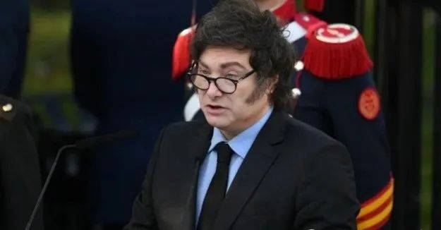 皇冠信用网代理注册
_特朗普连夜发文谈中国的反制:我们美国会坚持住皇冠信用网代理注册
,结果将载入史册