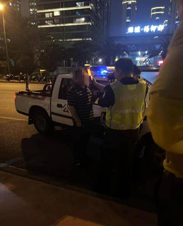 皇冠信用网代理
_六旬男子骑车被越野车撞飞皇冠信用网代理
,女儿发帖:肇事司机是退休法官