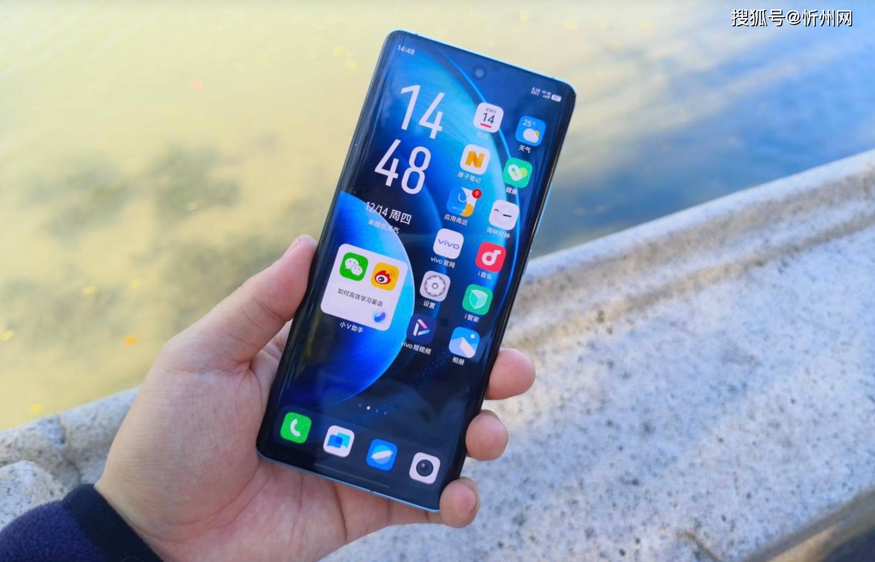 皇冠信用网如何申请
_从5599元跳水至3499元皇冠信用网如何申请
,16G+512G+100倍变焦,高端机跌至中端机市场