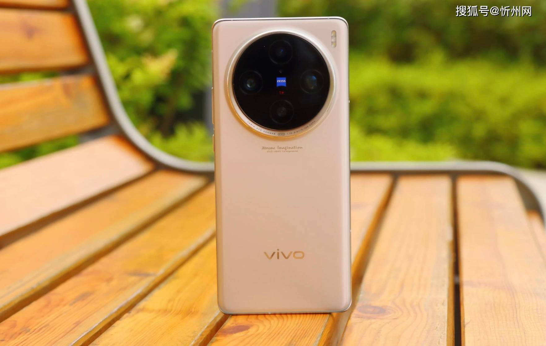 皇冠信用网如何申请
_从5599元跳水至3499元皇冠信用网如何申请
,16G+512G+100倍变焦,高端机跌至中端机市场