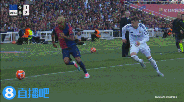 皇冠信用網登123出租
_半场:巴萨让二追四暂4-2皇马 姆巴佩双响拉菲尼亚两球亚马尔破门