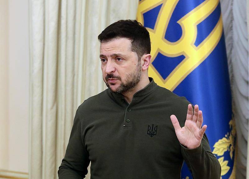 皇冠信用网正网
_俄乌不用再打了皇冠信用网正网
？乌克兰前总理爆料：泽连斯基将辞职并离开乌克兰