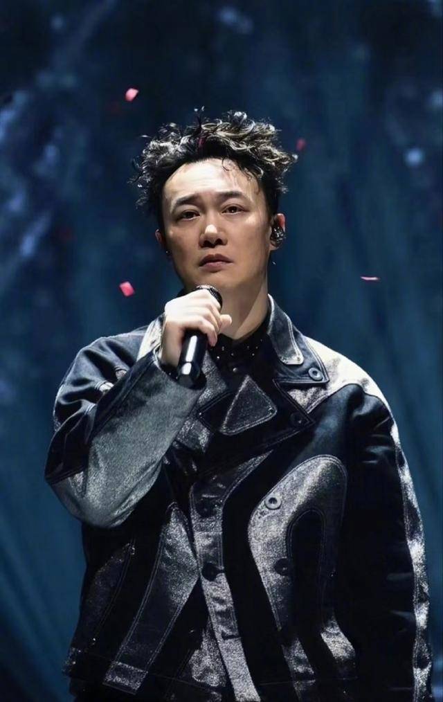 马德里竞技v博塔福格RJ_陈奕迅女儿正式出道