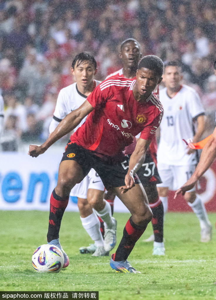 澳大利亚(女) v 荷兰(女)
_弗拉霍维奇拒绝离队澳大利亚(女) v 荷兰(女)
!曼联6200万引援计划彻底泡汤