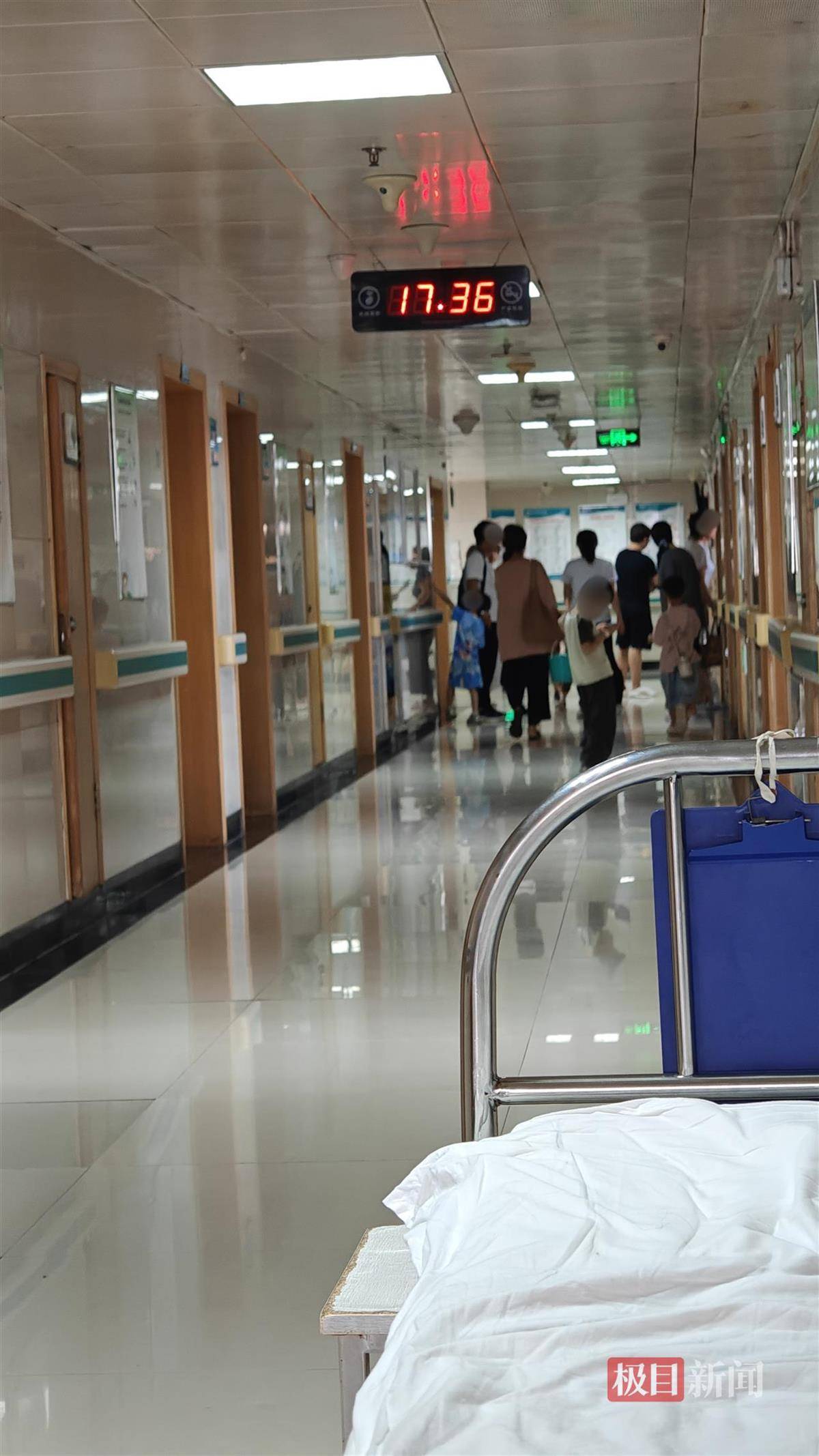 皇冠信用網会员如何申请_西安中心医院再发布一批天水幼儿血检数据皇冠信用網会员如何申请,涉事幼儿园周边幼儿也来血检,数据差异明显