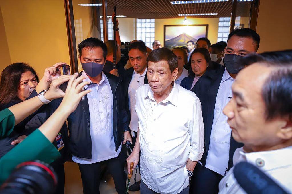 皇冠信用网登1代理 
_老杜在狱中告诉莎拉皇冠信用网登1代理 
,三年后他将不惜代价,扶莎拉坐上总统宝座!