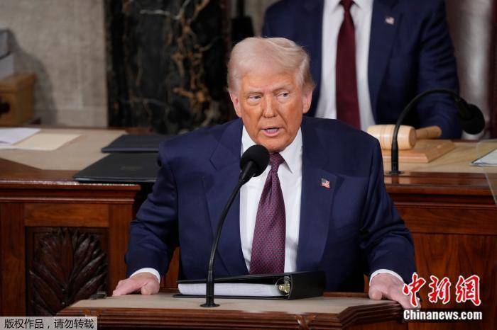 皇冠登3管理出租
_特朗普与梅德韦杰夫爆发“口水战”