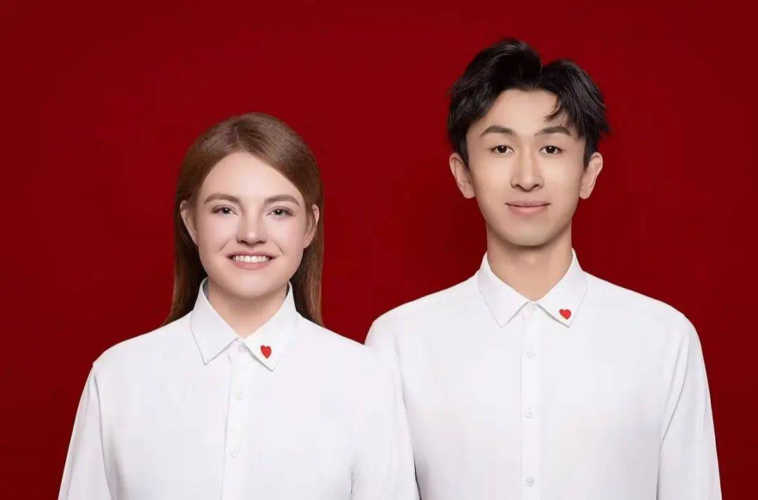 皇冠信用网账号申请_送外卖时一见钟情皇冠信用网账号申请!外卖小伙与美籍外教妻子闪婚