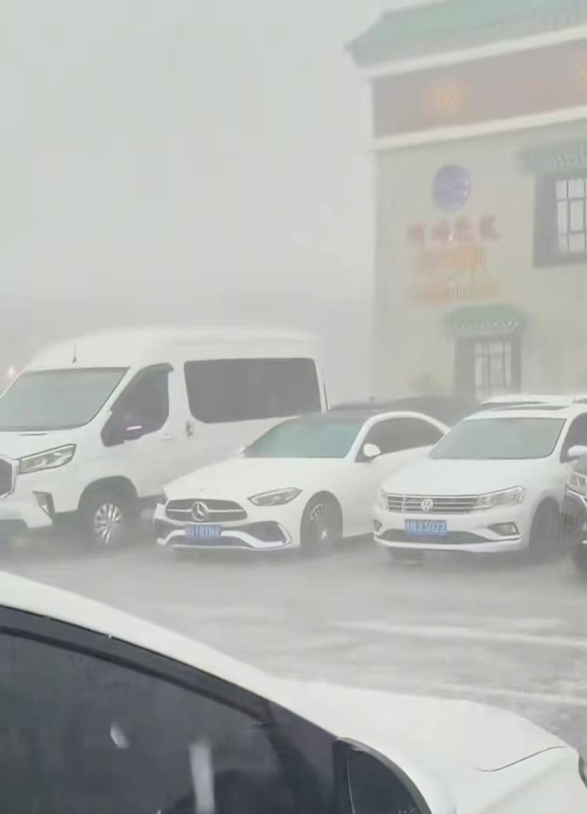 奥雷布洛vs乌米亚
_甘肃夏河县遭遇冰雹袭击:有游客称持续大半个小时奥雷布洛vs乌米亚
,当地人称“十年不遇”