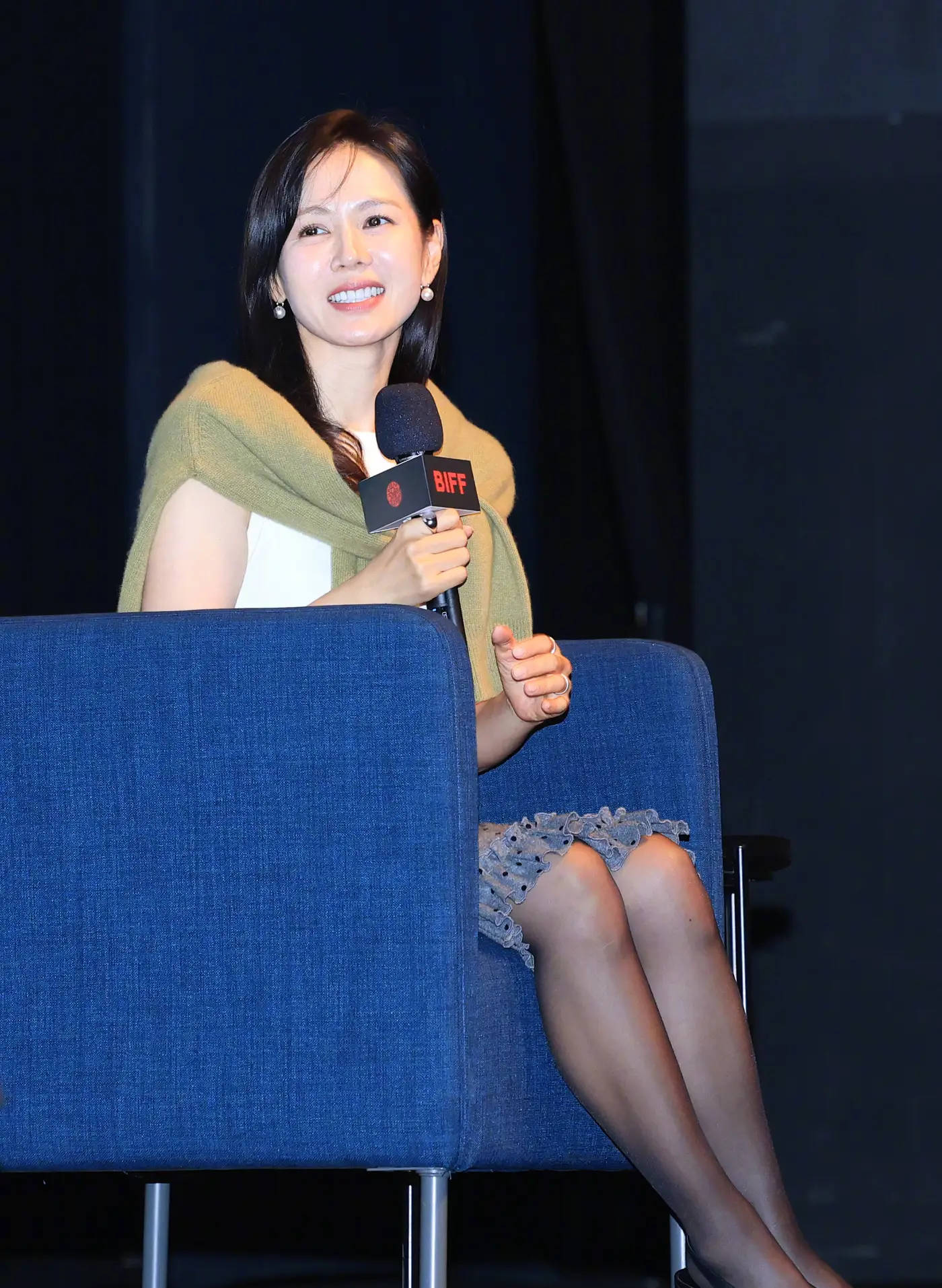 皇冠信用网出租_孙艺珍结婚生子后担心不能再演爱情片皇冠信用网出租!称与老公玄彬平时不怎么聊工作